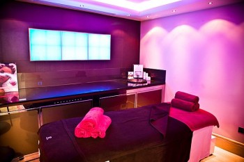 colour healing therapy room